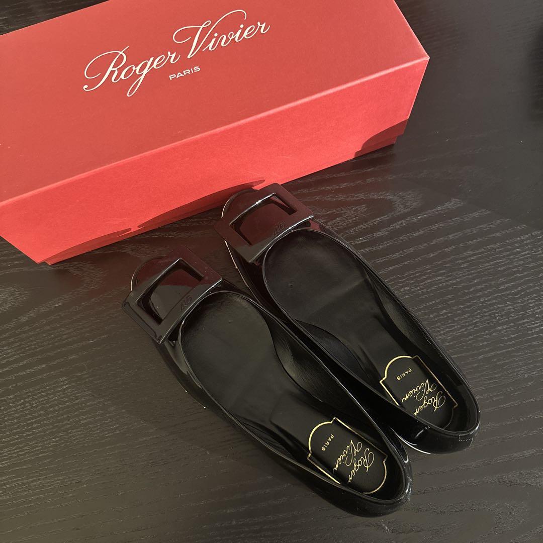 Roger Vivier ブラック フラットシューズ