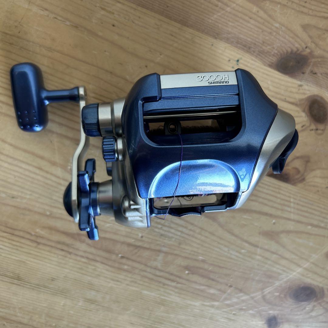 人気のクリスマスアイテムがいっぱい！ 3000H 電動丸 シマノ SHIMANO 01860 メルカリ - ケース付 電動リール リール