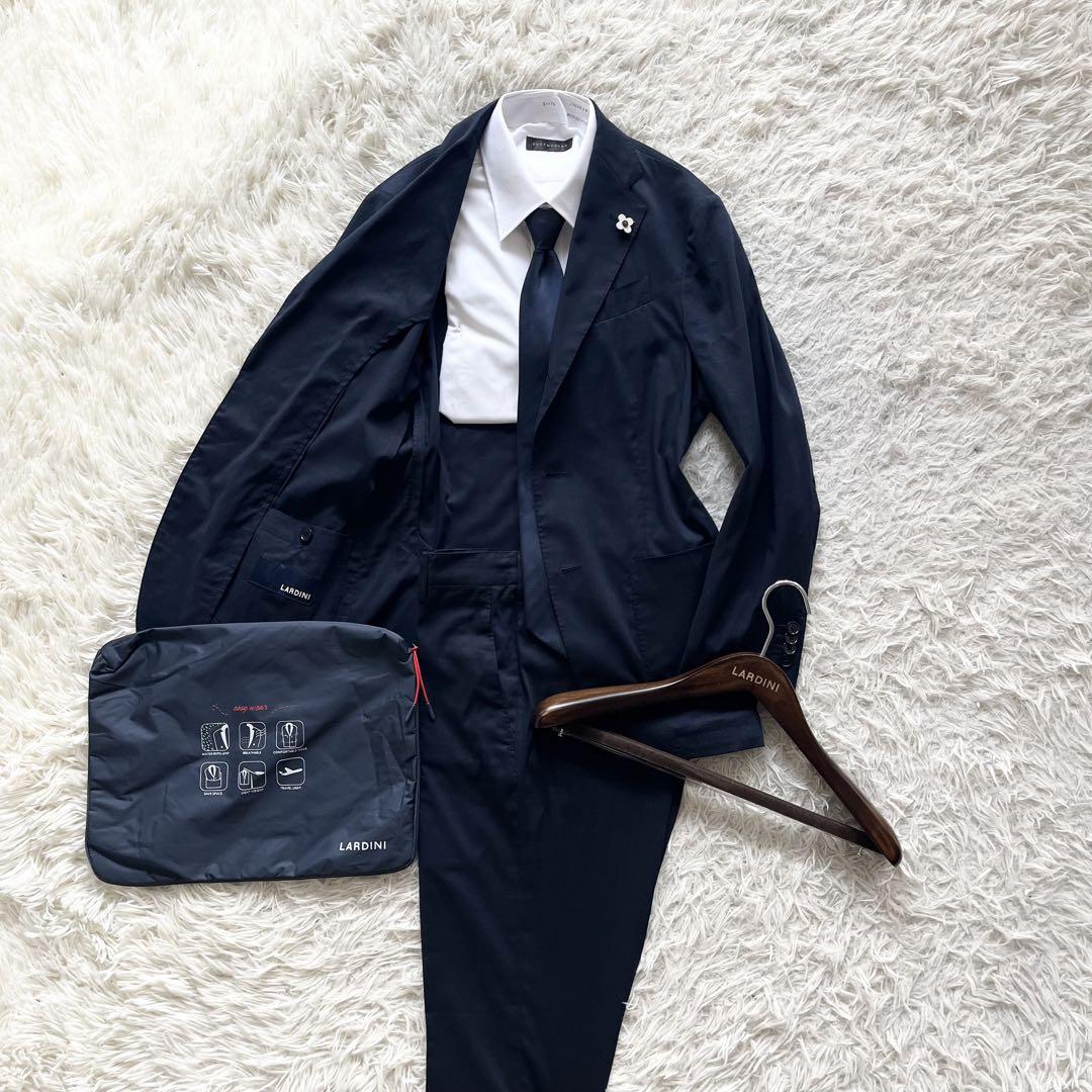 <美品>LARDINI easy wear 新ロゴ ネイビー リネン スーツ42