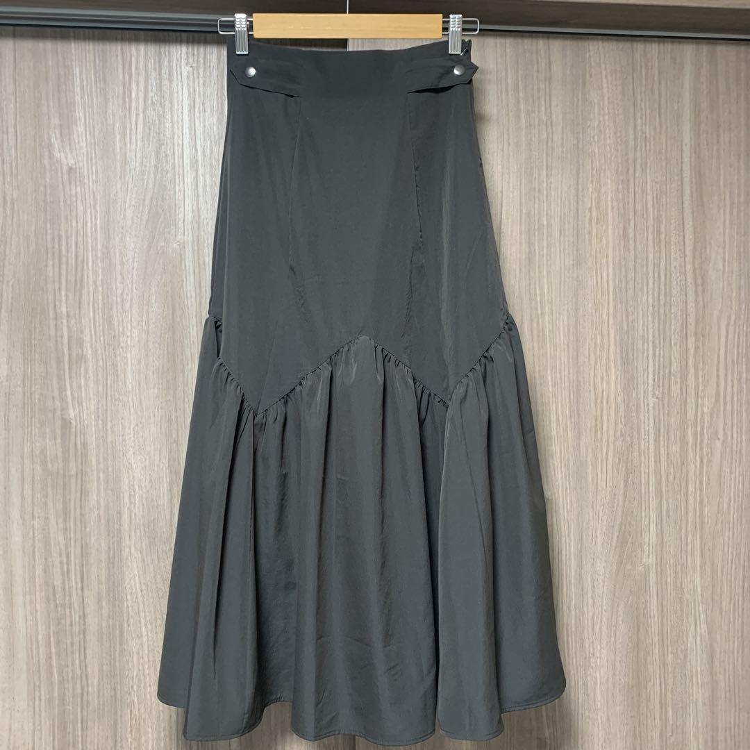 新品！切り替えデザインロングスカート