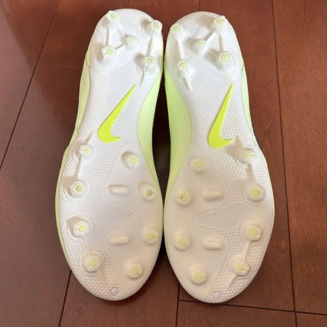ナイキ】サッカースパイク ティエンポ レジェンド 7 PRO HG
