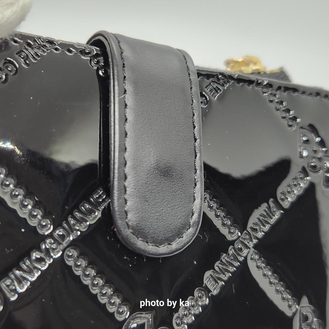 ブラック 新品 ピンキー&ダイアン Pinky&Dianne 折財布 エナメル ブラック 新品 ピンキー&ダイアン Pinky&Dianne 折財布 エナメル