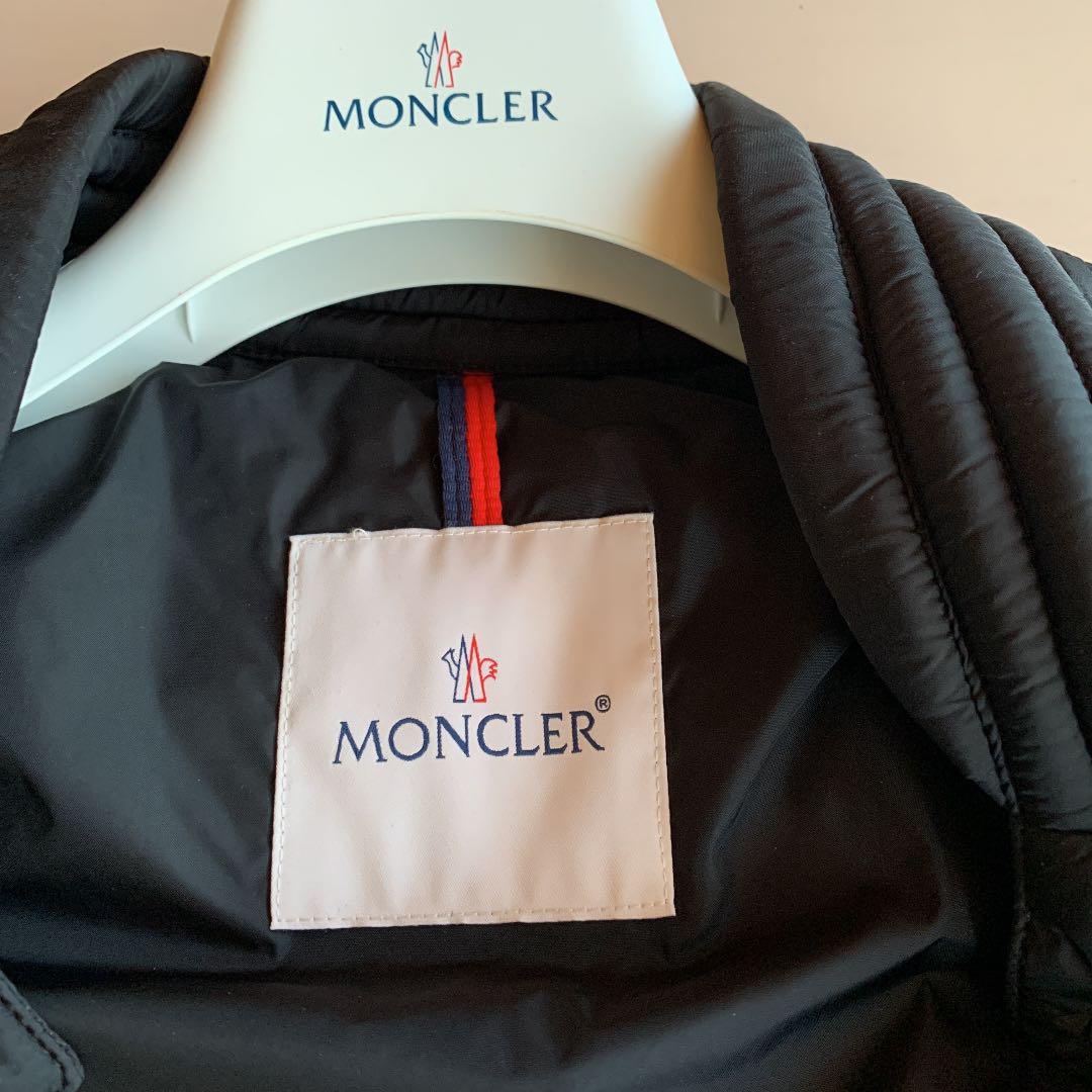 美品　MONCLER モンクレール　AMIOT アミオット　ダウン　サイズ2 MONCLER モンクレール ダウンジャケット AMIOT アミオ 1A00115
