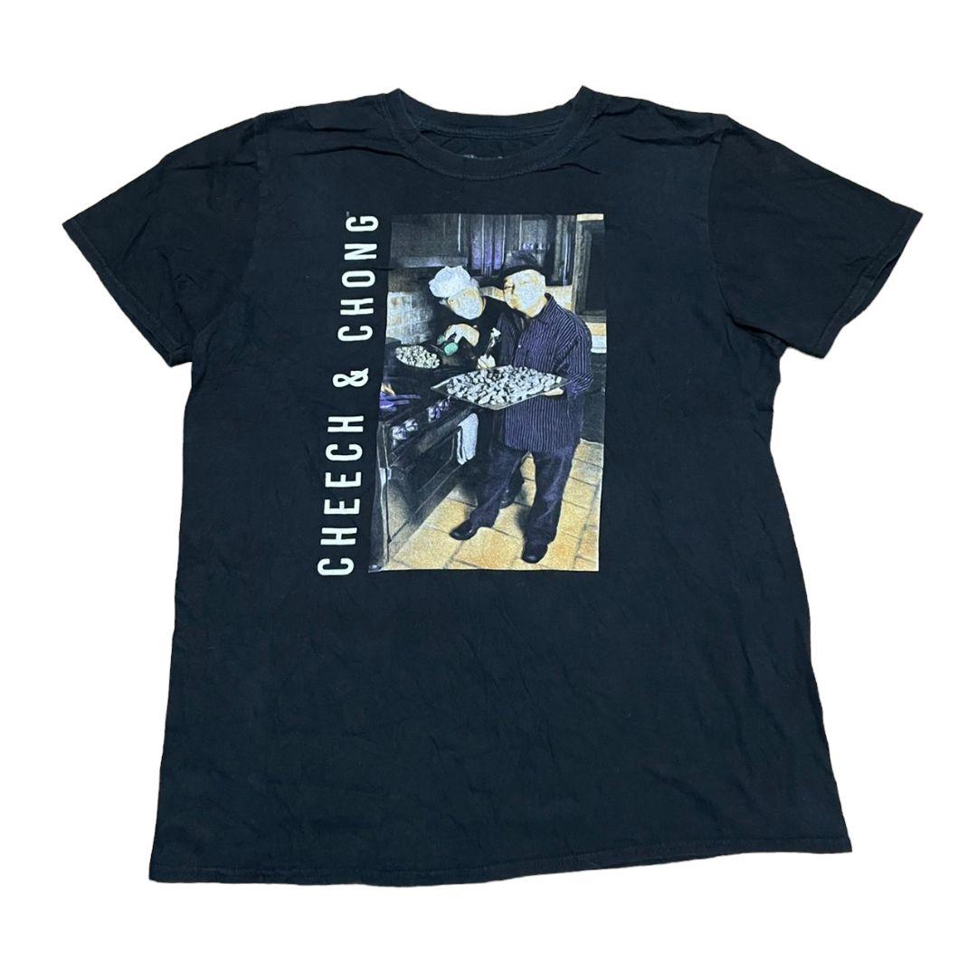 【チーチ&チョン US公式 フォト マリファナ 映画 Tシャツ】