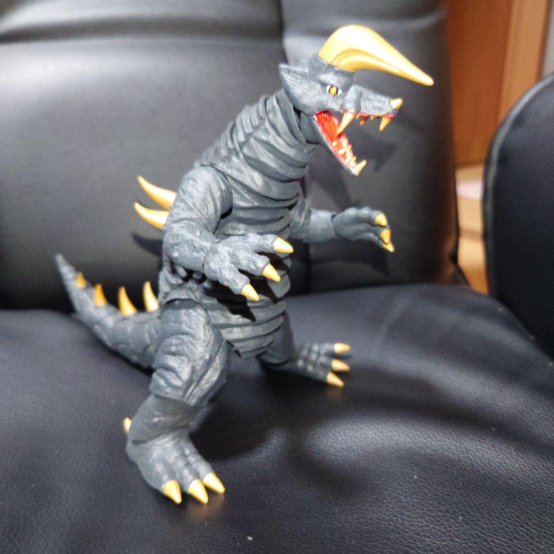 フィギュアーツ　ブラックキング