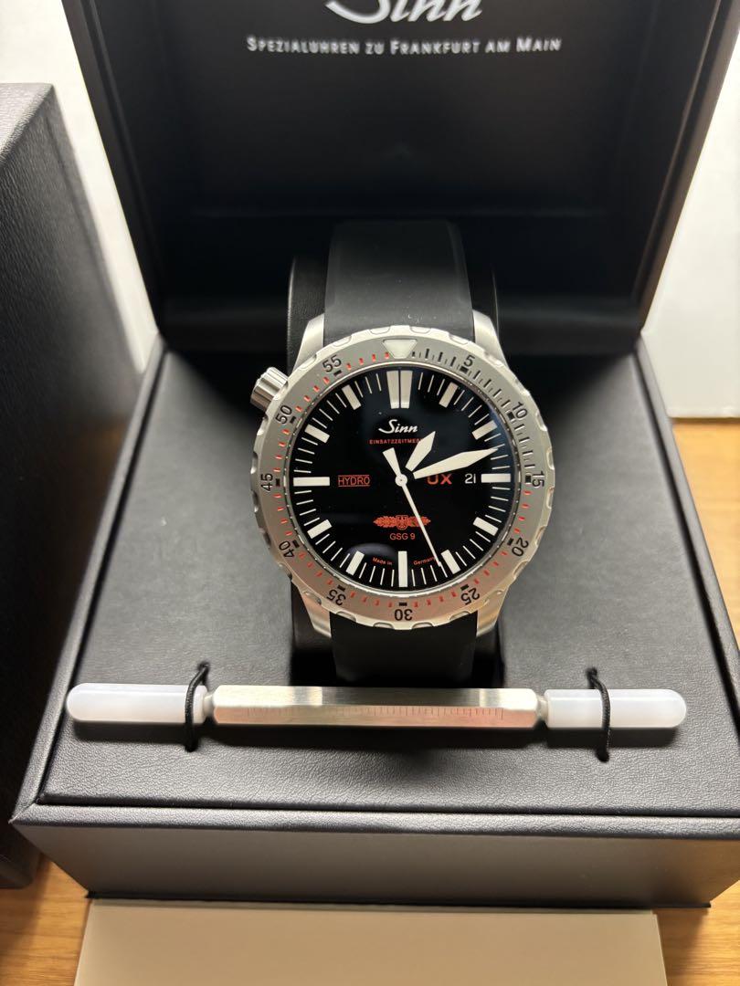 Sinn EZM2B UX.GSG9 ラバーストラップ クォーツ ブラック