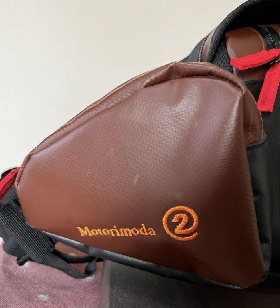 ブラウン Motorimoda