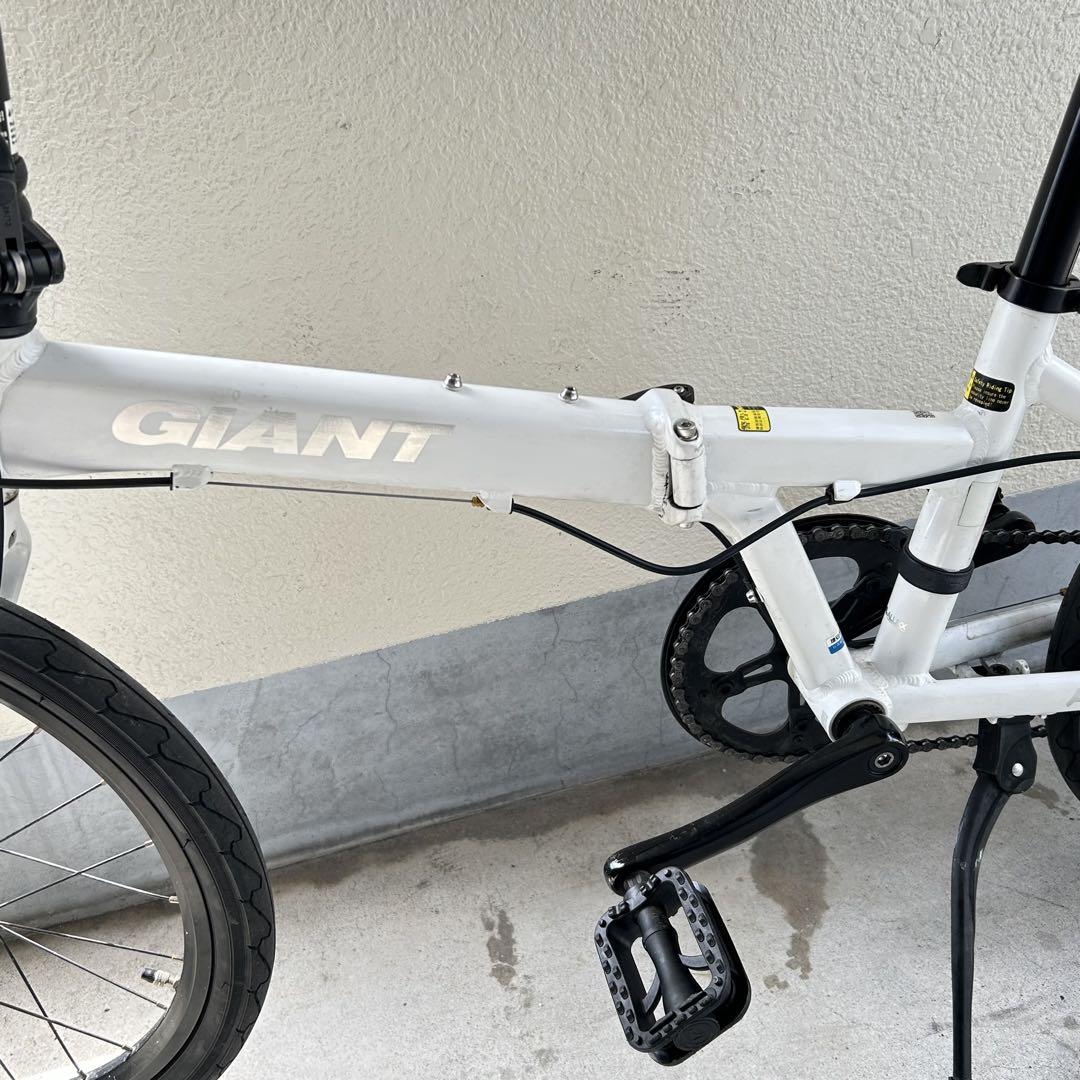 大阪鶴見区直接引取り GIANT 折りたたみ自転車 逆輸入品 - メルカリ