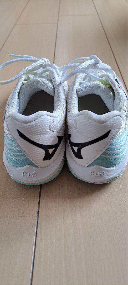 【美品中古】Mizuno バドミントンシューズ 24センチ