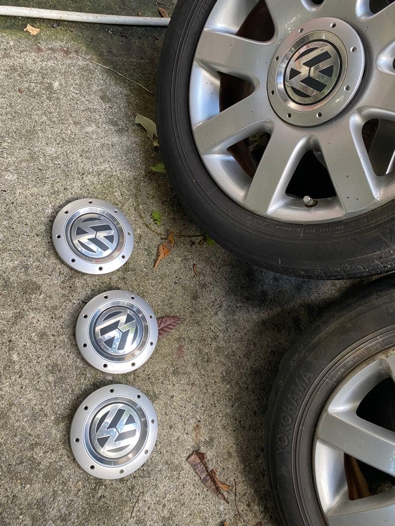フォルクスワーゲンゴルフトゥーラン純正ホイル４本205/55R16インチ横浜直接