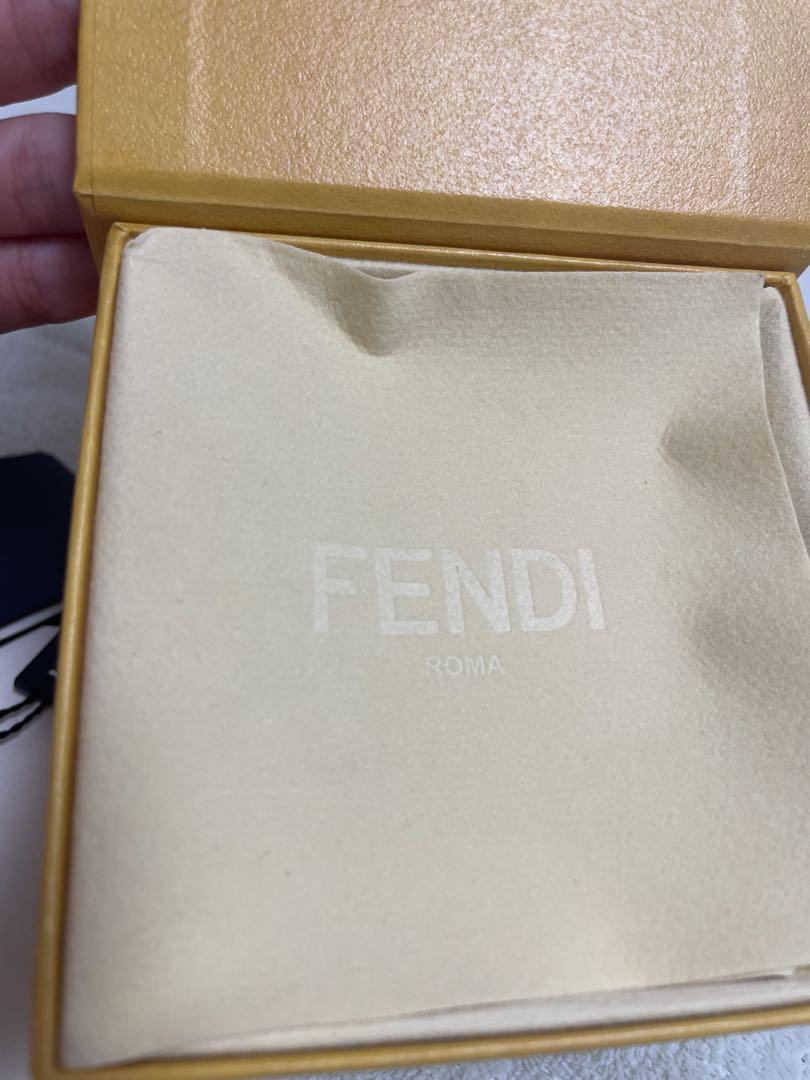 FENDI  ピアス