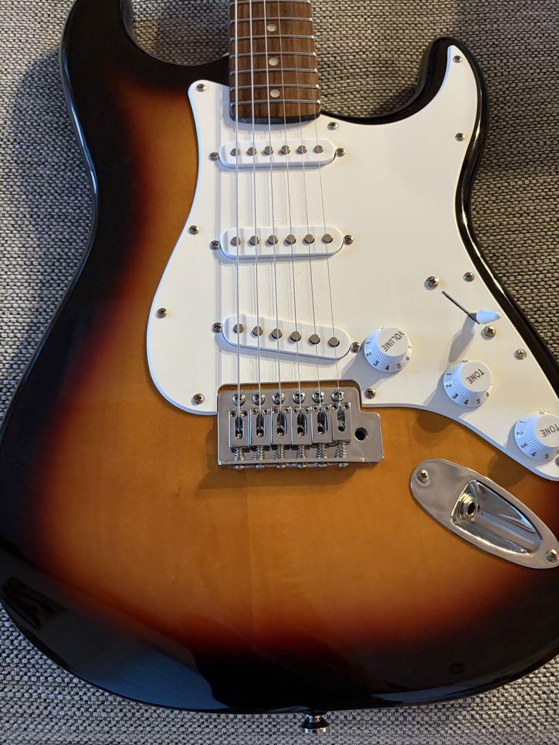 エレキギター Fender Squier BULLET STRAT サンバースト