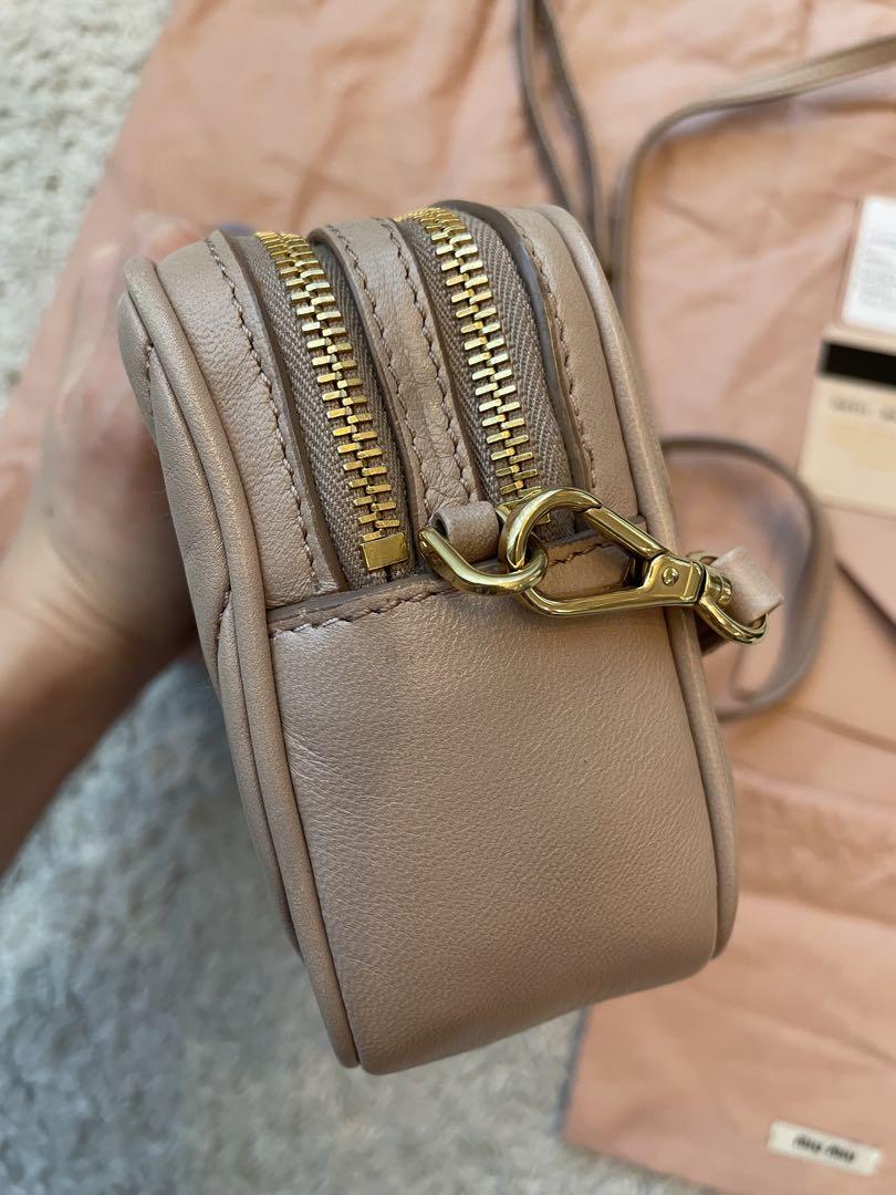 美品　miumiu マテラッセ ショルダーバッグ