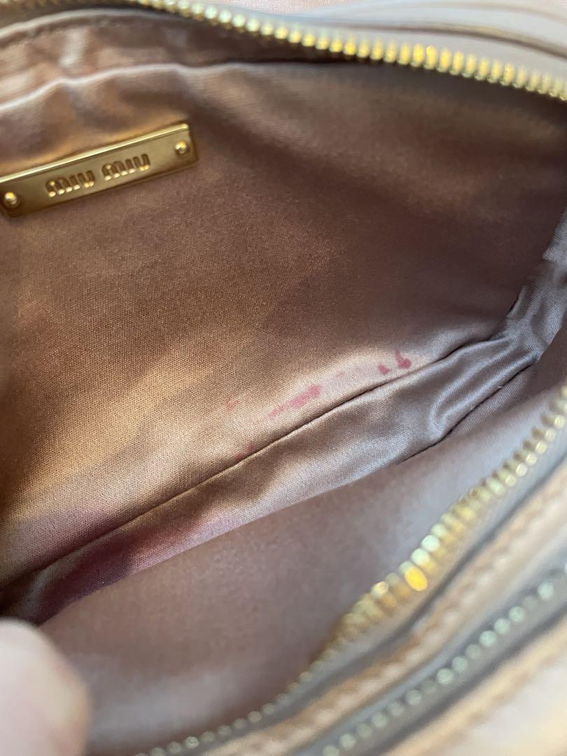 美品　miumiu マテラッセ ショルダーバッグ