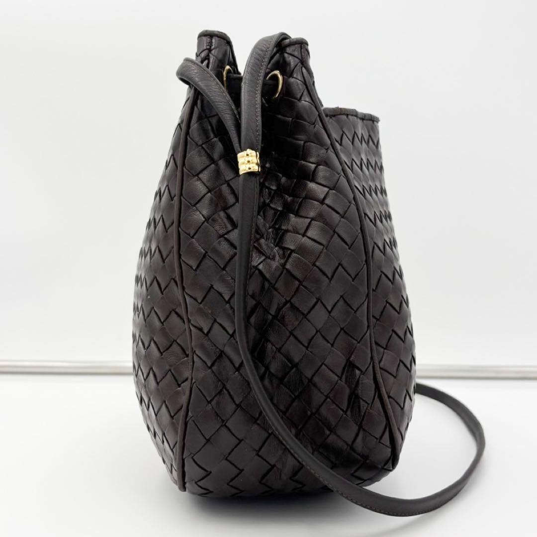 正規品 BOTTEGA VENETA ショルダーバッグ イントレチャート