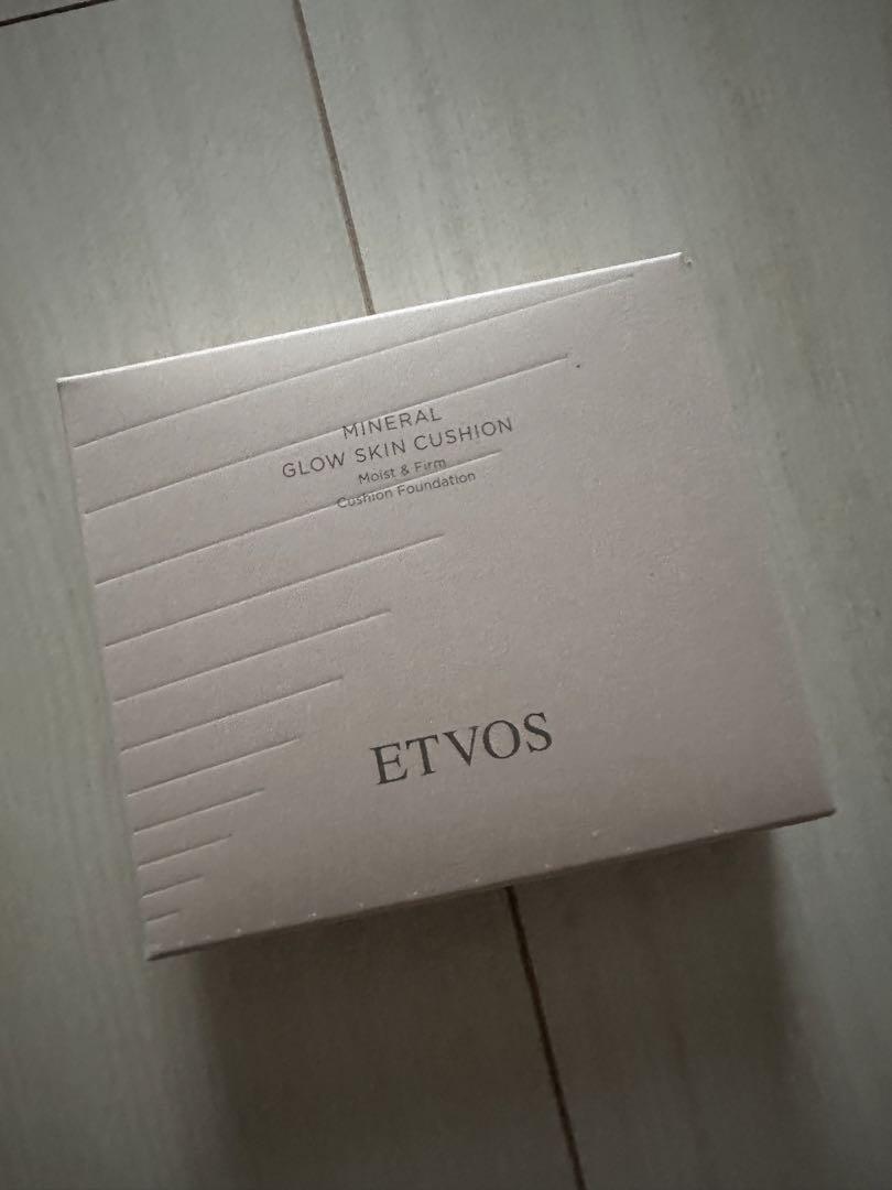 ETVOS MINERAL GLOW SKIN CUSHION ライト