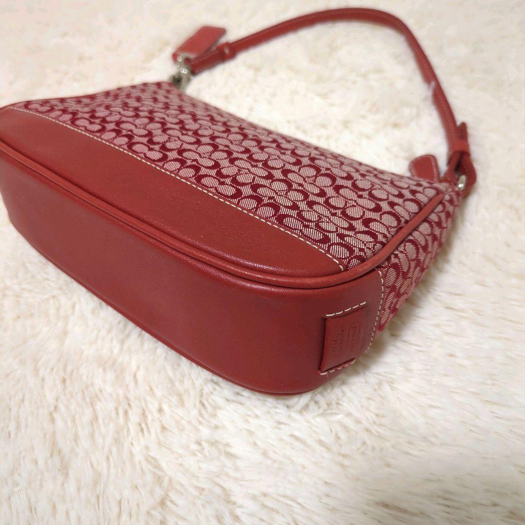 大人女性の 希少】COACH 赤 ワンショルダー アクセサリーポーチ コーチ バッグ