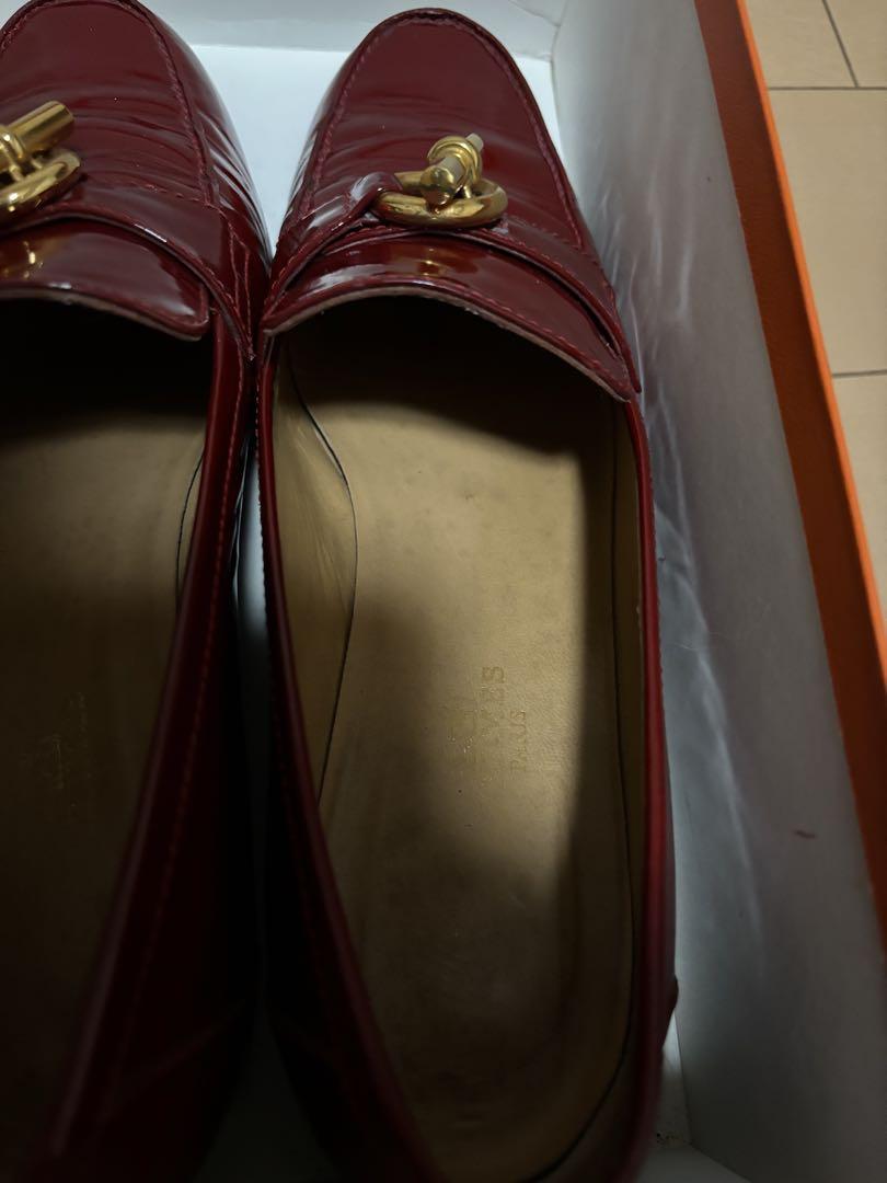 HERMES 赤 エナメル ローファー