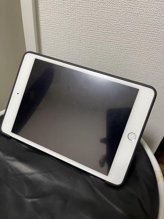タブレット 美品 Ipad Mini 4 キーボード一体型ケース付