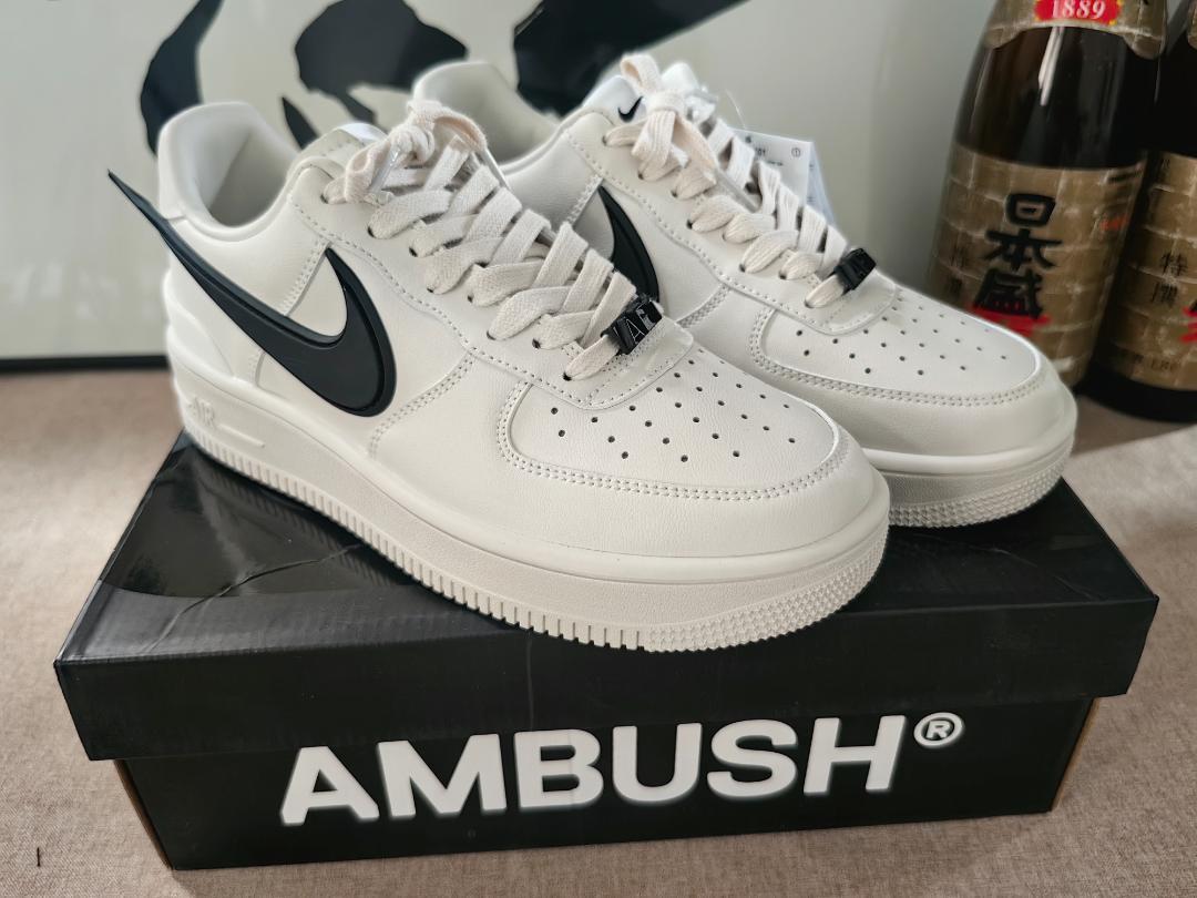 AMBUSH Nike Air Force 1 ホワイト/ブラック 26.5cm