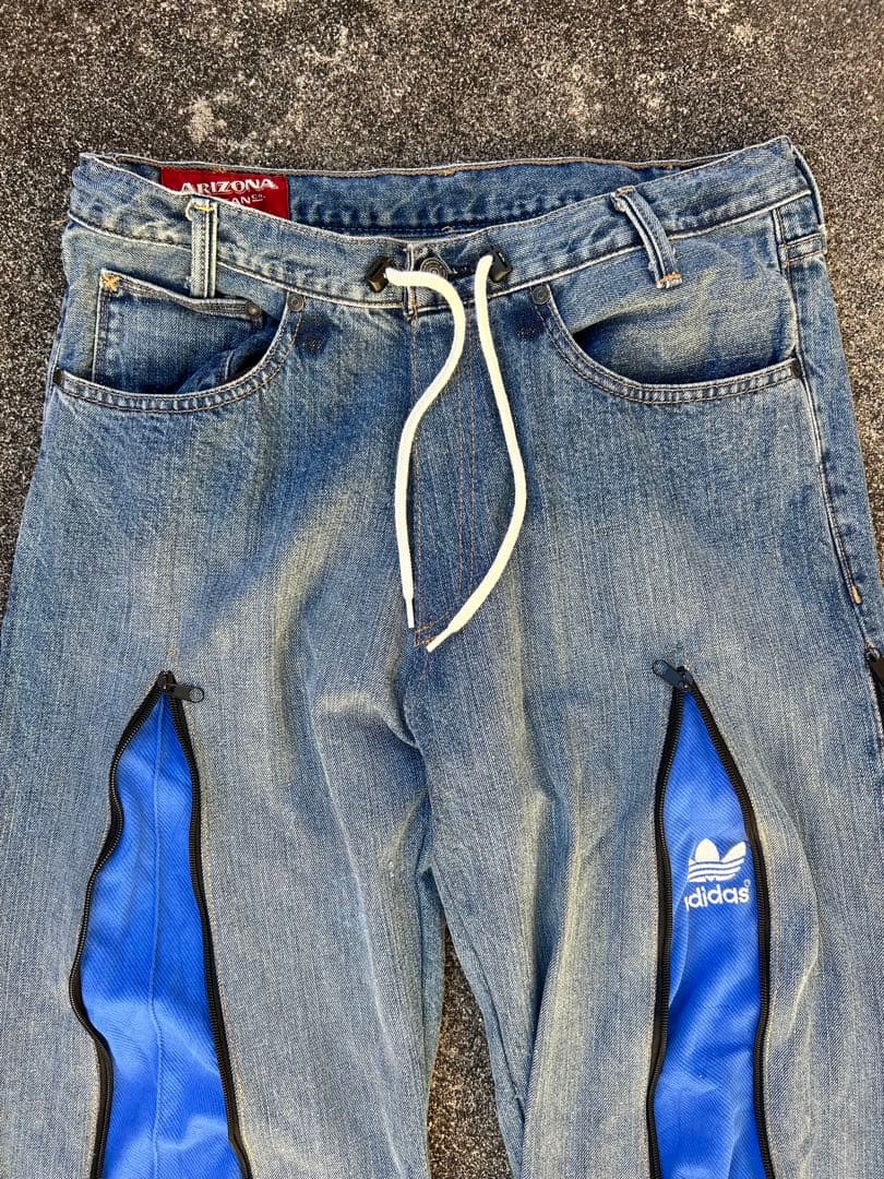 リメイクデニム再構築デニムトラックパンツadidas 海外人気モデル