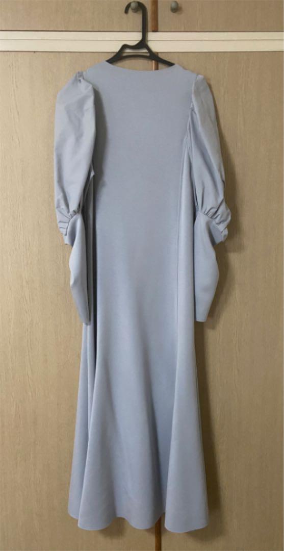 emmi（エミ）の「【emmi atelier】袖コンシャスカットコンビ