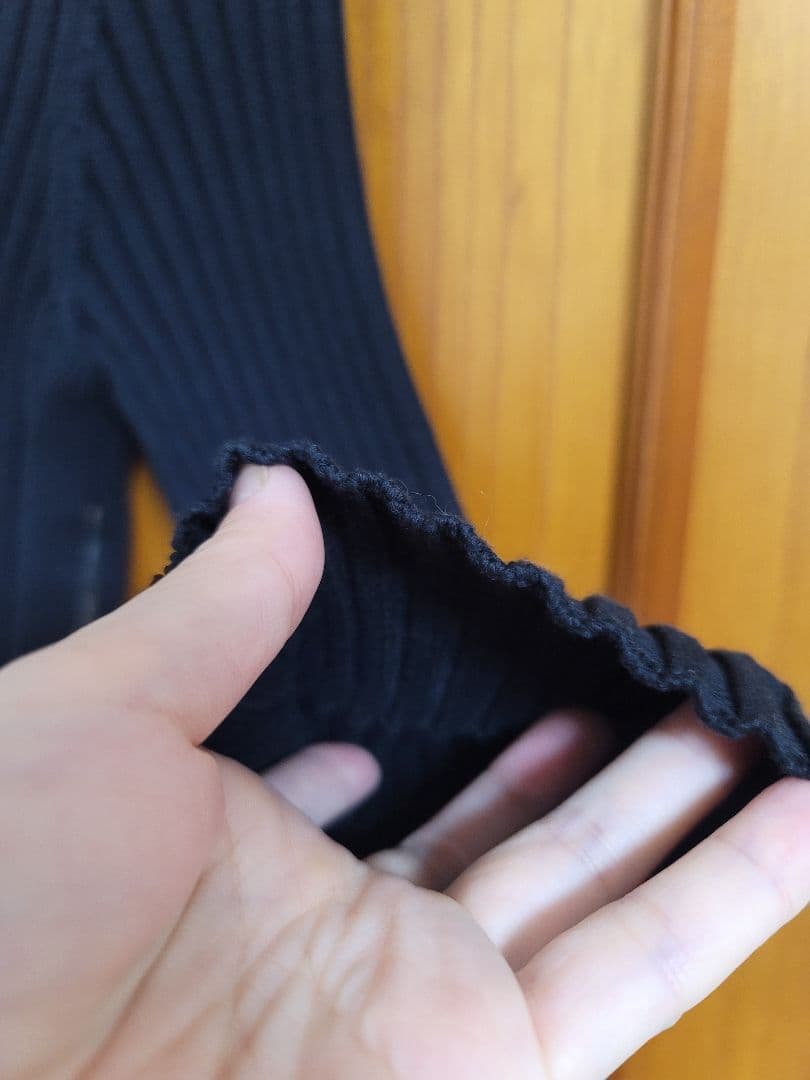 ブラックーリブ編み長袖ニットワンピースM