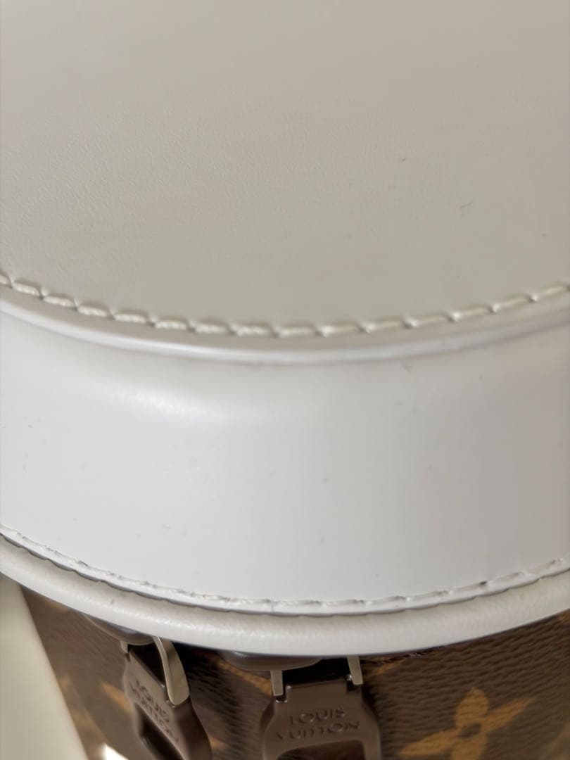 LOUIS VUITTON コーヒーカップ エブリデイLV ショルダーバッグ LOUIS VUITTON コーヒーカップ エブリデイLV ショルダーバッグ