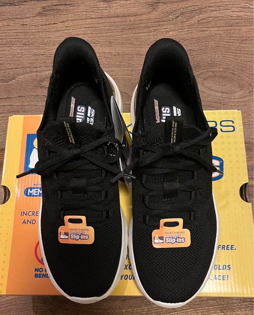 スケッチャーズ　スリップインズ　スニーカー　 新品未使用　ブラック　24㎝
