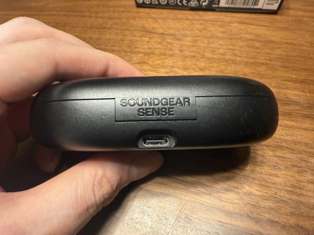 JBL SOUNDGEAR SENSE（耳を塞がないイヤホン）