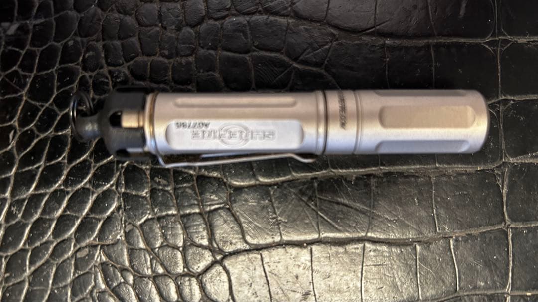 SUREFiRE シュアファイア TITAN PLUS LEDフラッシュライト SUREFiRE シュアファイア TITAN PLUS LEDフラッシュライト