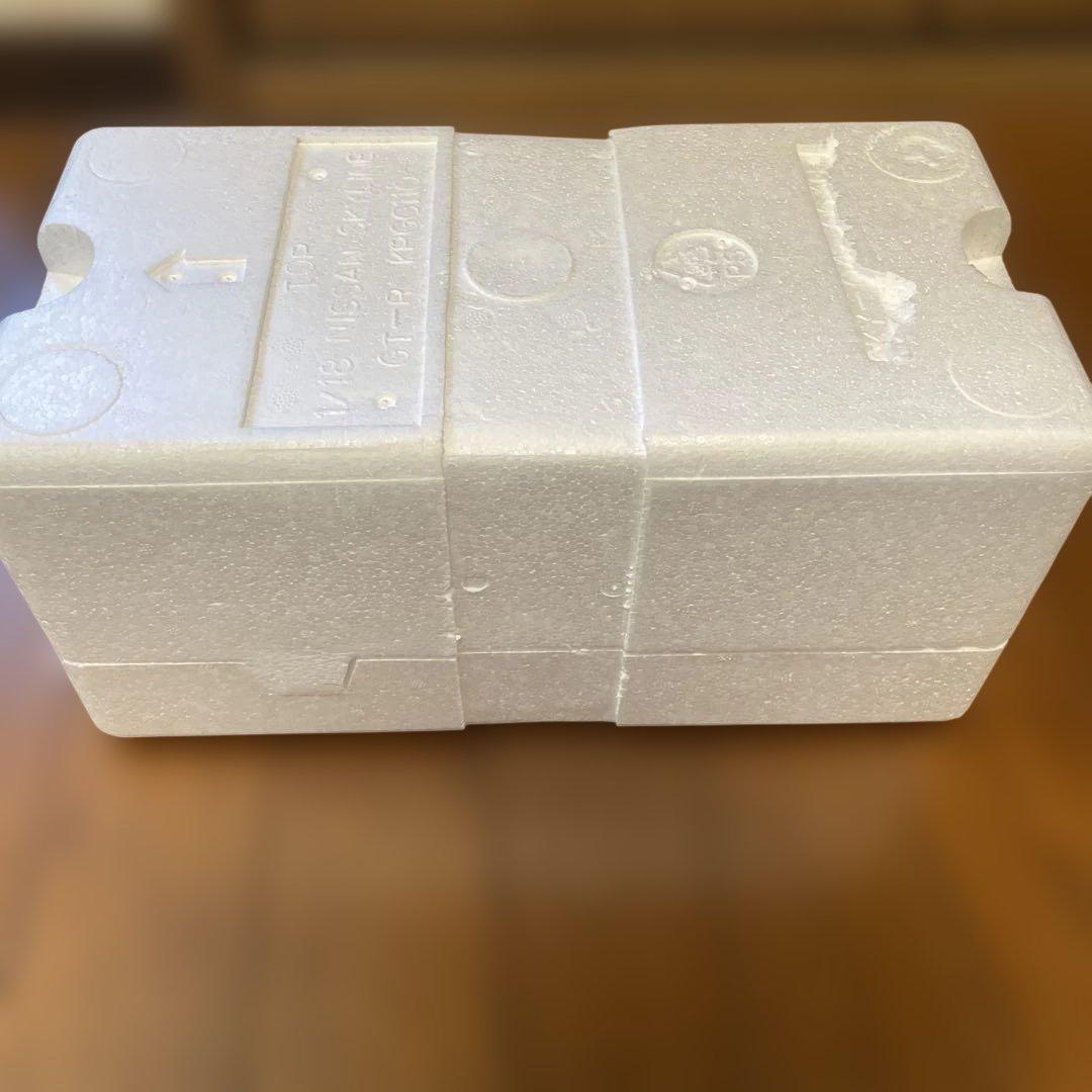 京商 1/18 スカイライン2000 GT-R シルバー 京商 1/18 スカイライン2000 GT-R シルバー