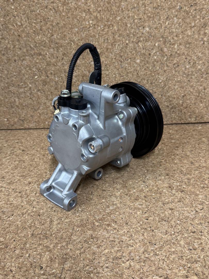 LA100Sムーブ リビルトACコンプレッサー 未使用 L375Sタント後期