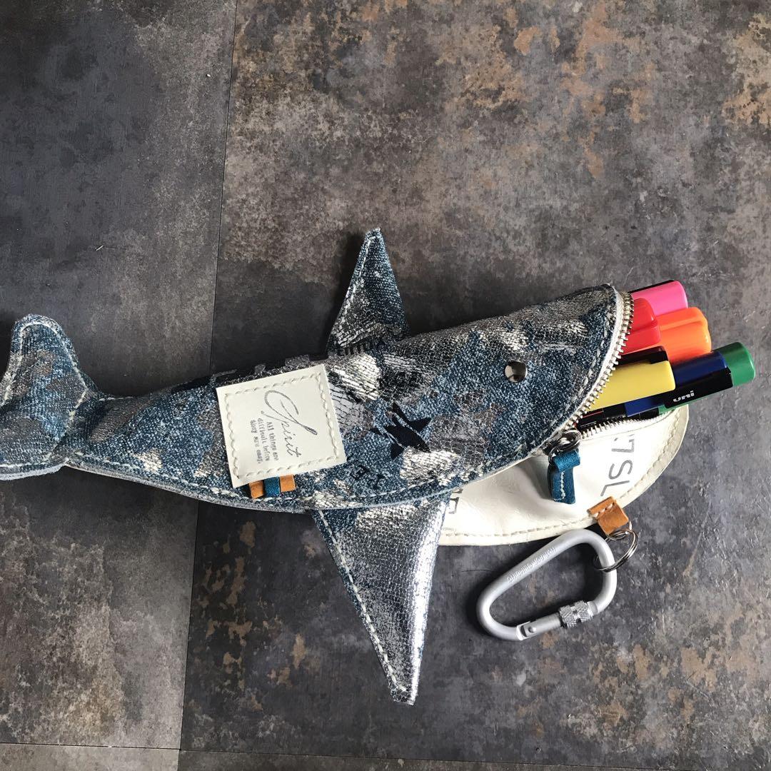 本革☆クジラポーチ レザーポーチ ぶら下げポーチ 小物入れペンケース