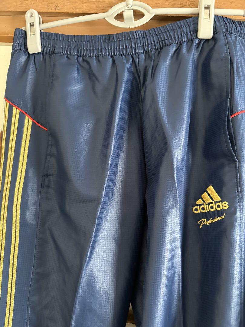adidas プロフェッショナル セットと別のプロフェッショナル上下