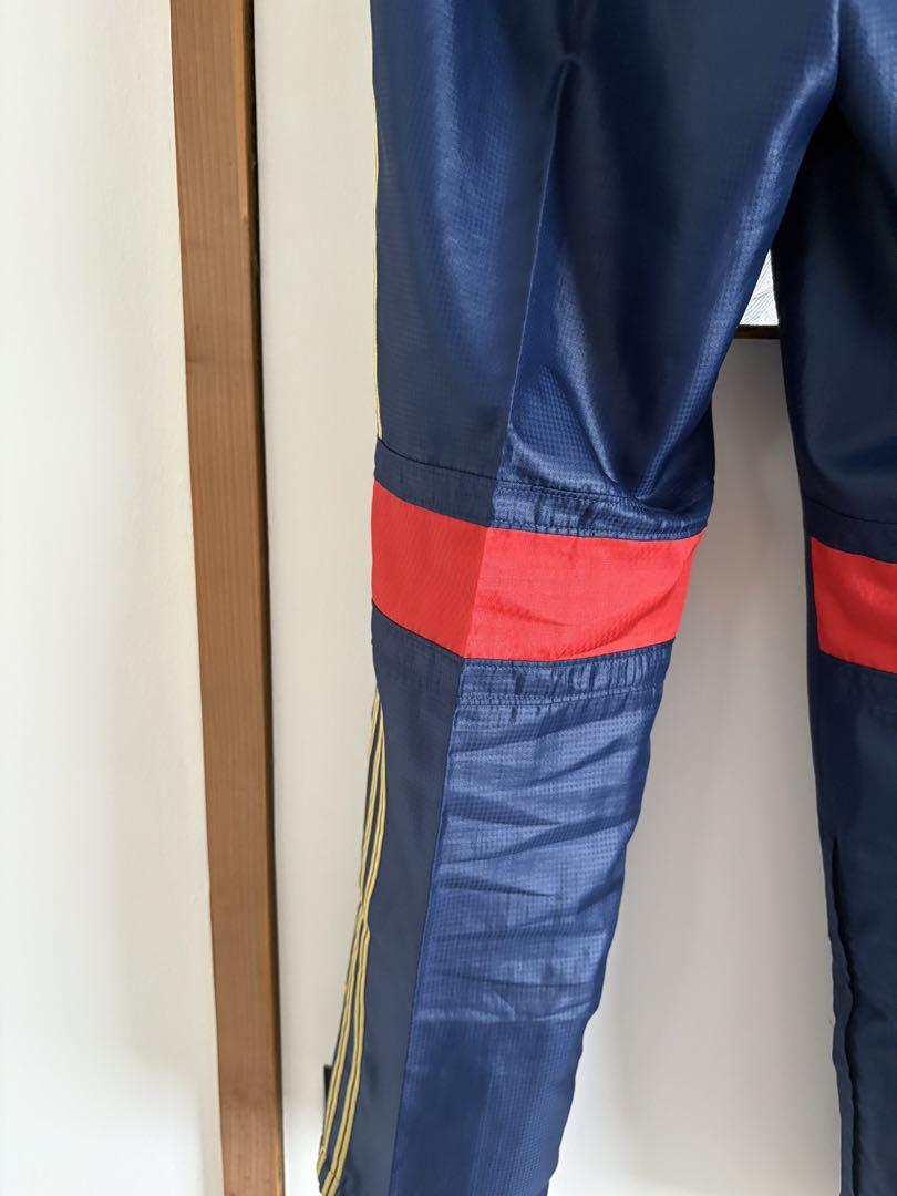 adidas プロフェッショナル セットと別のプロフェッショナル上下