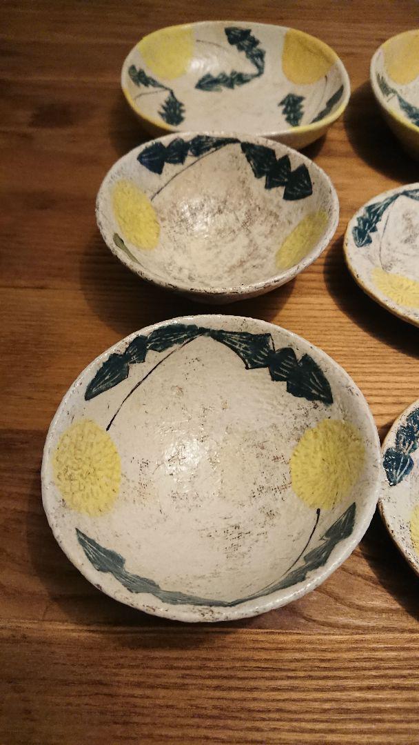 作家 森野奈津子 たんぽぽ 花型皿 中｜和食器通販 四季折折