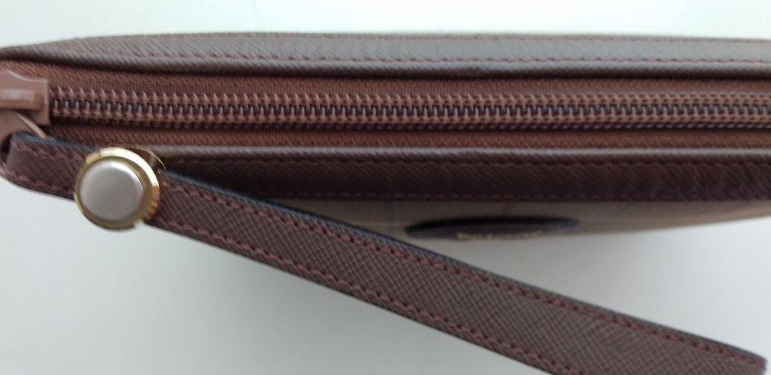 Burberry チェック柄 クラッチバッグ　新品未使用