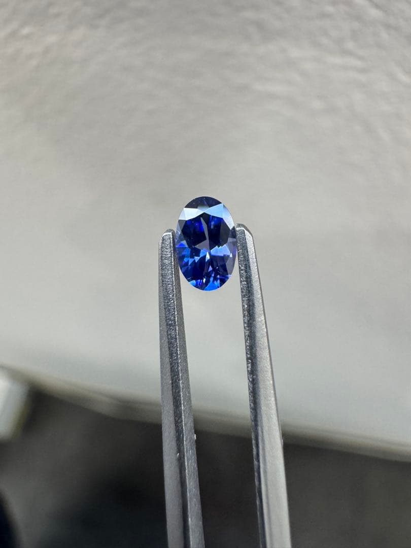 ベニトアイト　ルース　0.207ct