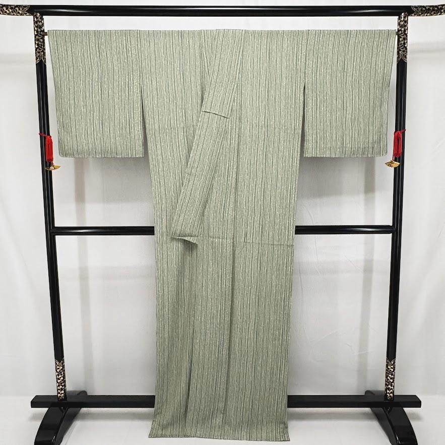 ゆりのはな　未使用品　夏の着物　駒絽　小紋　友禅小紋　緑色系　正絹　G201　夏 ゆりのはな 未使用品 夏の着物 駒絽 小紋 友禅小紋 緑色系 正絹