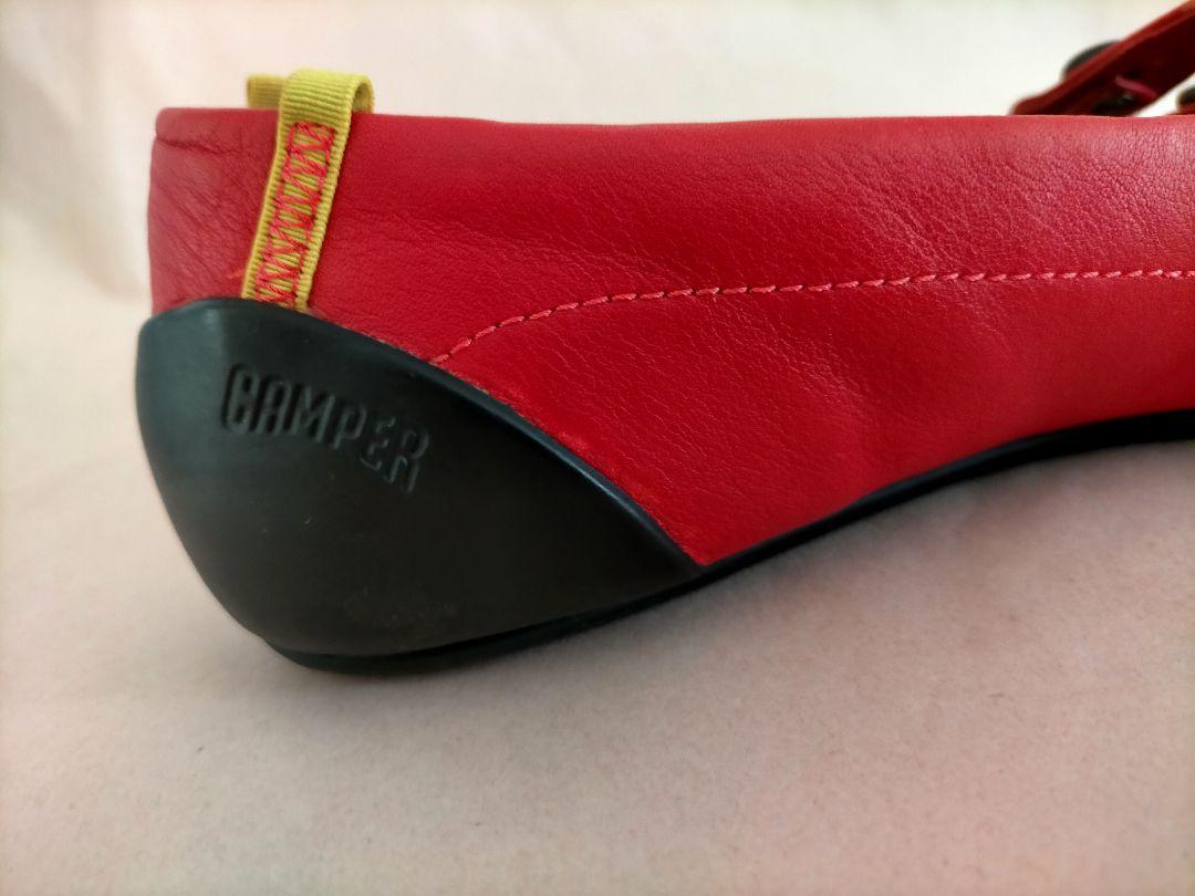 カンペール CAMPER 赤のフラットシューズ　39 (24.5)