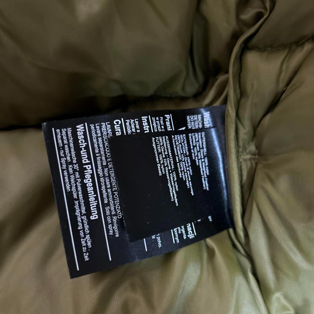 極美品 BURTON バートン ダウン カーキ ロゴ ダウン90 ジャケット 極美品 BURTON バートン ダウン カーキ ロゴ ダウン90 ジャケット