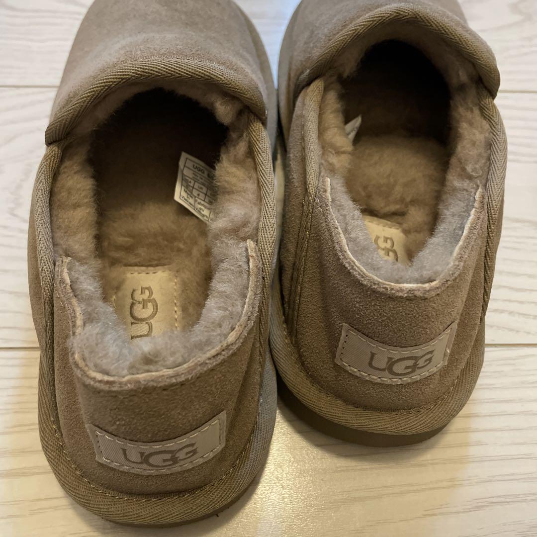 UGG 23 レディース　新品　スリッポン　ブーツ　ムートンブーツ カーキ　アグ