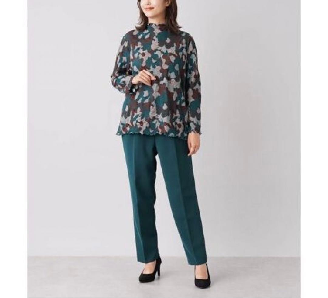 【新品】定価35,200円　レリアン 総柄長袖カットソー　グリーン系　13＋