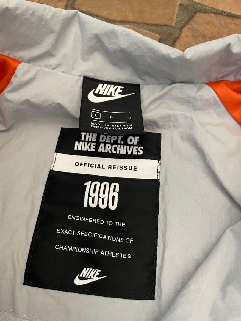 ナイキ ナイロンジャケット