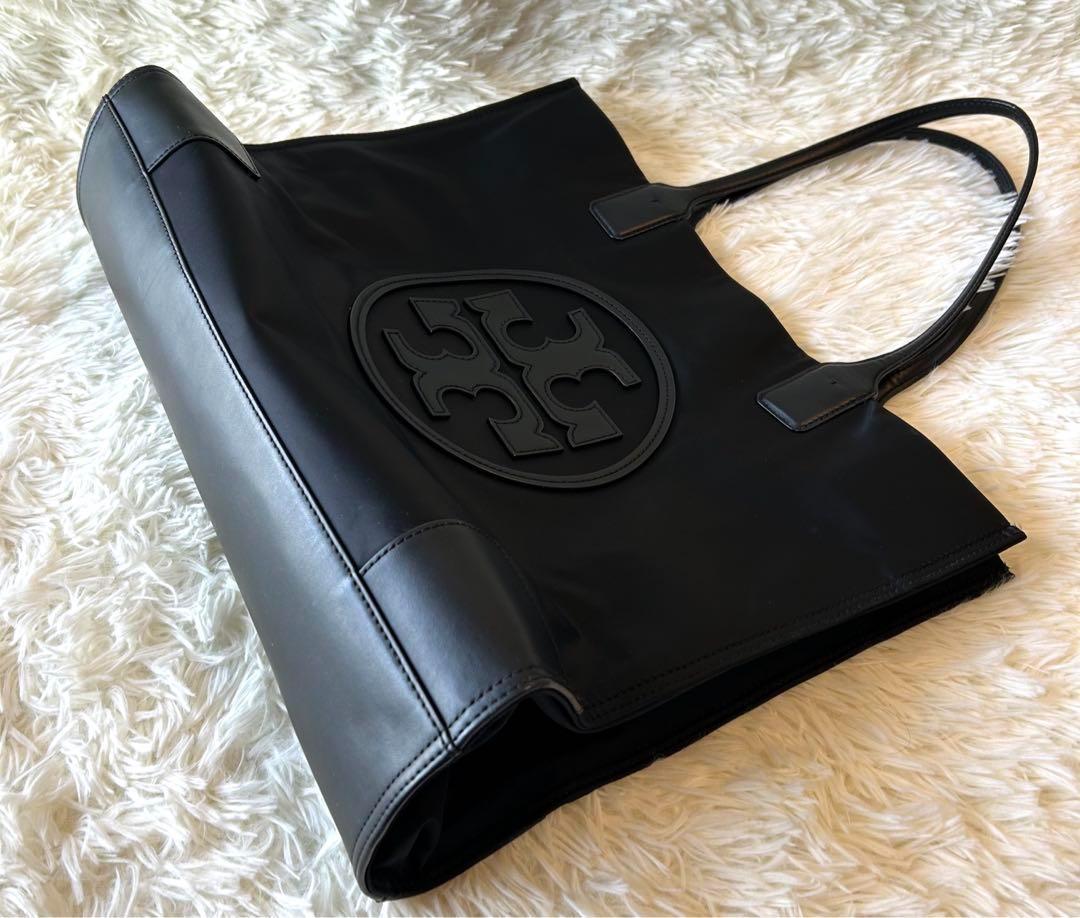 良品✨トリーバーチ トートバッグ エラ ナイロン 大容量 デカロゴ ブラック 良品✨トリーバーチ トートバッグ エラ ナイロン 大容量