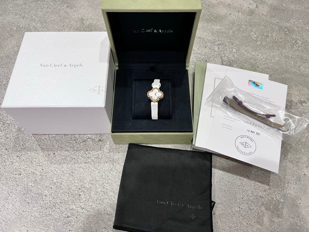 ヴァンクリーフアーペル　スウィートアルハンブラウォッチ