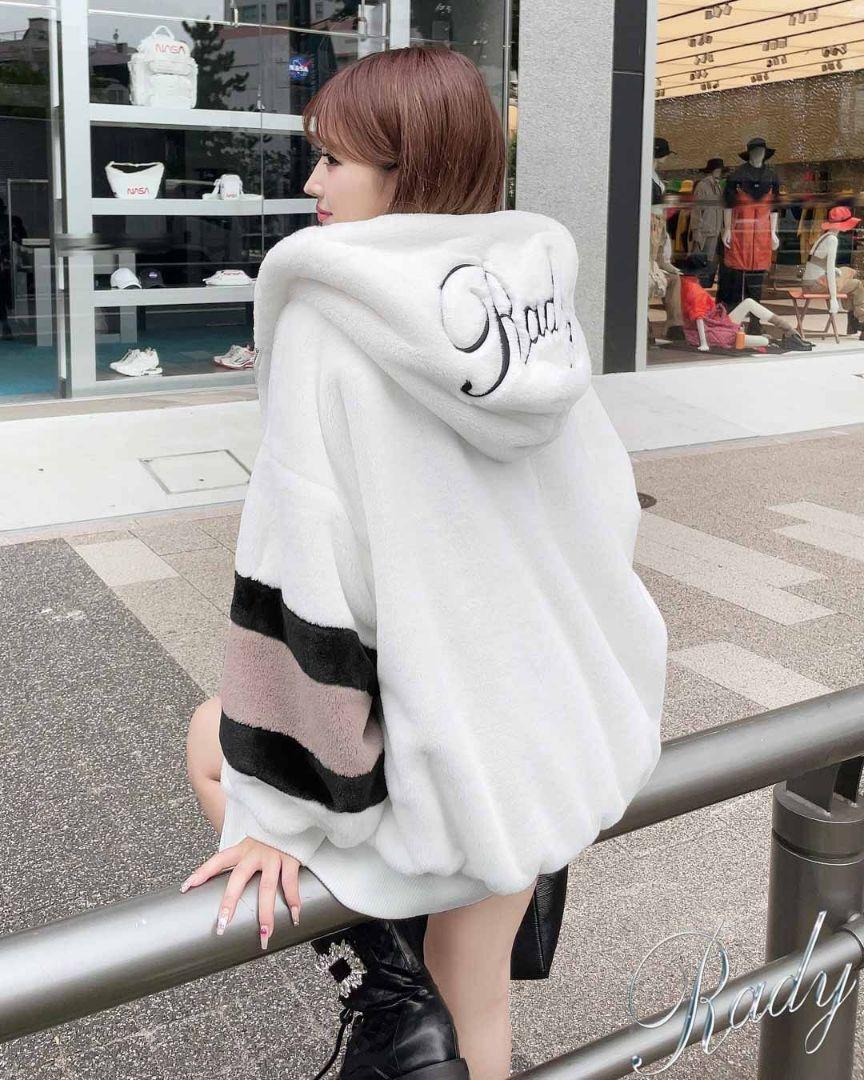 他店圧倒価格♪最安値に挑戦! Rady ファーブルゾン ホワイト M