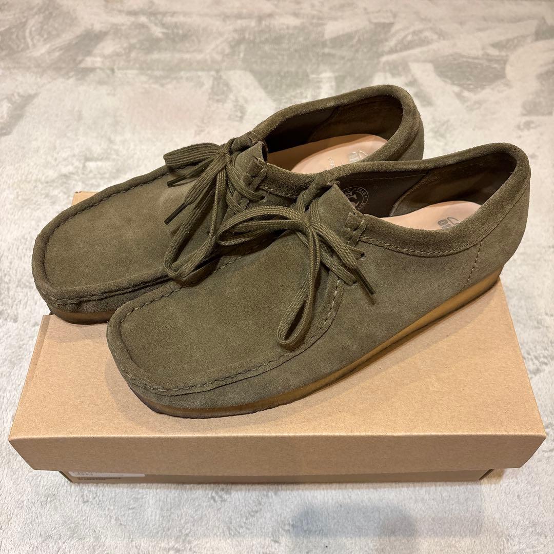 クラークスワラビー カーキ olive UA BEAUTY YOUTH別注品26.5cm CLARKS ORIGINALS