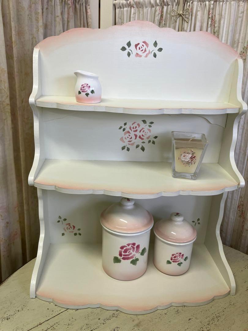 薔薇のロマッティックシェルフS ピンク W40D20H50cmマニーイマン好き向 薔薇のロマッティックシェルフS ピンク W40D20H50cmマニーイマン